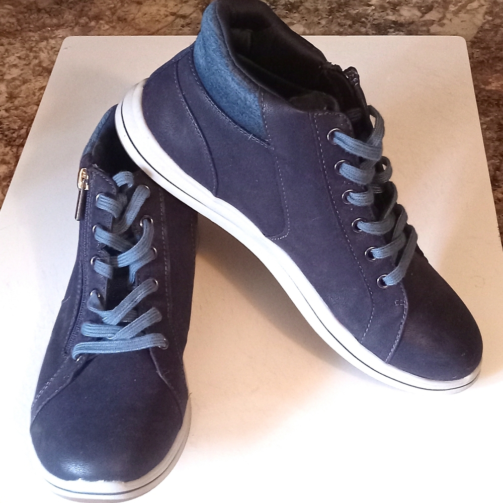 Cloudsteppers by Clarks Navy Ankle Boots